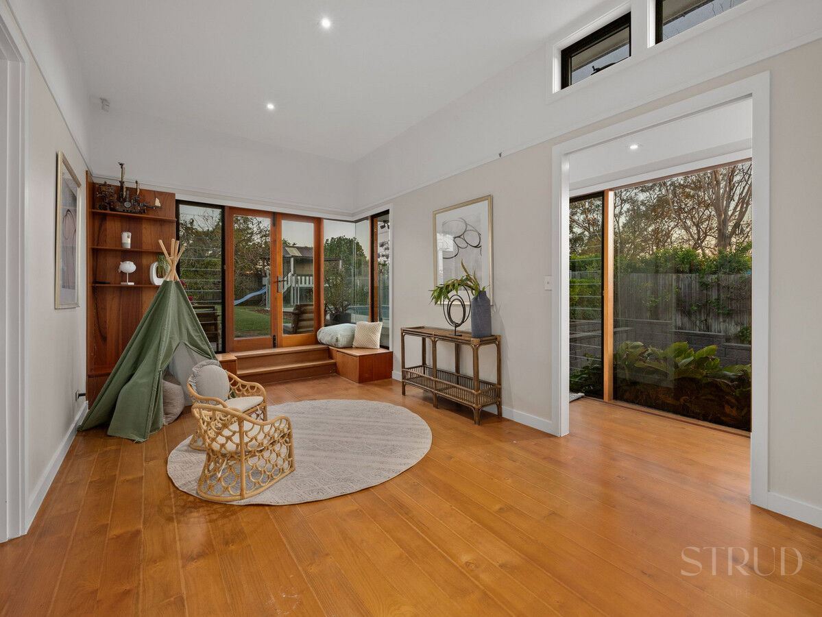 eyJ0eXAiOiJKV1QiLCJhbGciOiJIUzI1NiJ9.eyJzdGciOltbMTYsImh0dHBzOi8vYXUtY3JtLmNkbnMucmV4c29mdHdhcmUuY29tL2FwcC9saXZlc3RvcmUvYWNjb3VudHMvMzg2NC9saXN0aW5ncy80NzEwMzc5L2ltYWdlcy8zNS13ZWItb3ItbWxzLTE0LWhlcl8xZWU0LWYwNTctYzk4MC1iZDVkLWE3OTktMGE2ZS0xNjdmLWVmMmRfMjAyNTEwMjMxMTQ3MDUuanBnIiwxXSxbMTYsImh0dHBzOi8vYXUtY3JtLmNkbnMucmV4c29mdHdhcmUuY29tL2FwcC9saXZlc3RvcmUvYWNjb3VudHMvMzg2NC93YXRlcm1hcmtzLzUwNy9pbWFnZXMvU3RydWQtV2hpdGVfZTFhNi0zYWY2LWVhYzEtYzUwNC1jOTExLWM1ZmEtZGNhMi1lMWJhXzIwMjIwNTIwMDExNzI1LnBuZyIsMV0sWzgsMjVdLFsxMixudWxsLDAuMDksMl0sWzYsImJvdHRvbS1yaWdodCIsMjUsMjVdXSwiaXNzIjoiNTFjZWJlMTItMTUzYy0xMWU5LTk4YTYtNmU0YTY3YzRmYTg3In0