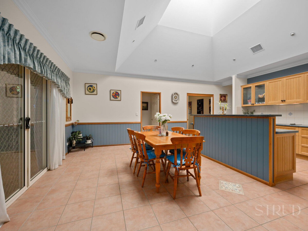 eyJ0eXAiOiJKV1QiLCJhbGciOiJIUzI1NiJ9.eyJzdGciOltbMTYsImh0dHBzOi8vYXUtY3JtLmNkbnMucmV4c29mdHdhcmUuY29tL2FwcC9saXZlc3RvcmUvYWNjb3VudHMvMzg2NC9saXN0aW5ncy80NzUxOTA3L2ltYWdlcy8xOC13ZWItb3ItbWxzLTI0LWxvcl8wYWM3LTFhYWItOGMyZS00NzllLTc0OGItZTZkMi05NGM4LTQ4ZTRfMjAyNTExMDUxMjM3MDkuanBnIiwxXSxbMTYsImh0dHBzOi8vYXUtY3JtLmNkbnMucmV4c29mdHdhcmUuY29tL2FwcC9saXZlc3RvcmUvYWNjb3VudHMvMzg2NC93YXRlcm1hcmtzLzUwNy9pbWFnZXMvU3RydWQtV2hpdGVfZTFhNi0zYWY2LWVhYzEtYzUwNC1jOTExLWM1ZmEtZGNhMi1lMWJhXzIwMjIwNTIwMDExNzI1LnBuZyIsMV0sWzgsMjVdLFsxMixudWxsLDAuMDksMl0sWzYsImJvdHRvbS1yaWdodCIsMjUsMjVdXSwiaXNzIjoiNTFjZWJlMTItMTUzYy0xMWU5LTk4YTYtNmU0YTY3YzRmYTg3In0