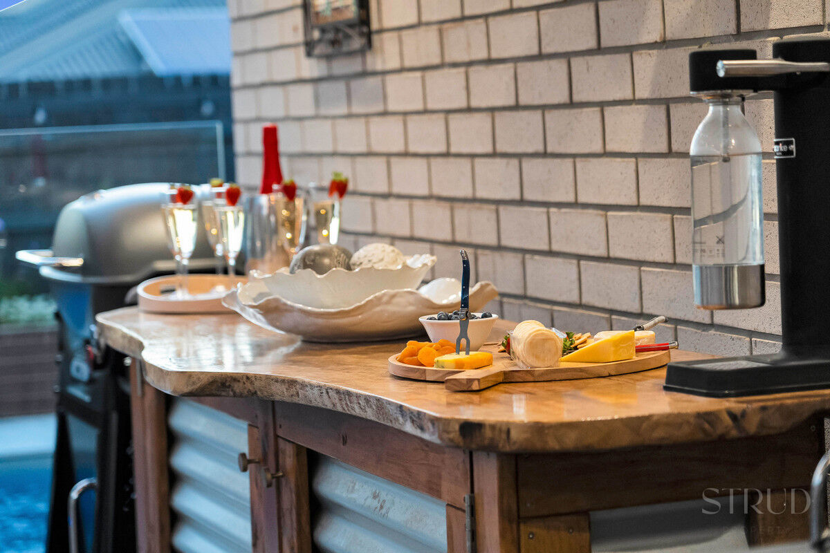 eyJ0eXAiOiJKV1QiLCJhbGciOiJIUzI1NiJ9.eyJzdGciOltbMTYsImh0dHBzOi8vYXUtY3JtLmNkbnMucmV4c29mdHdhcmUuY29tL2FwcC9saXZlc3RvcmUvYWNjb3VudHMvMzg2NC9saXN0aW5ncy80ODcyNjgyL2ltYWdlcy8zMy1BZmZpbml0eS1XeV9IUi0xMV81NTlmLTNhNGEtYjVlMi04OTFlLTNhZjMtMWU4OS1hODVjLTY5ODdfMjAyNjAxMjIwNTMyMzYuanBnIiwxXSxbMTYsImh0dHBzOi8vYXUtY3JtLmNkbnMucmV4c29mdHdhcmUuY29tL2FwcC9saXZlc3RvcmUvYWNjb3VudHMvMzg2NC93YXRlcm1hcmtzLzUwNy9pbWFnZXMvU3RydWQtV2hpdGVfZTFhNi0zYWY2LWVhYzEtYzUwNC1jOTExLWM1ZmEtZGNhMi1lMWJhXzIwMjIwNTIwMDExNzI1LnBuZyIsMV0sWzgsMjVdLFsxMixudWxsLDAuMDksMl0sWzYsImJvdHRvbS1yaWdodCIsMjUsMjVdXSwiaXNzIjoiNTFjZWJlMTItMTUzYy0xMWU5LTk4YTYtNmU0YTY3YzRmYTg3In0