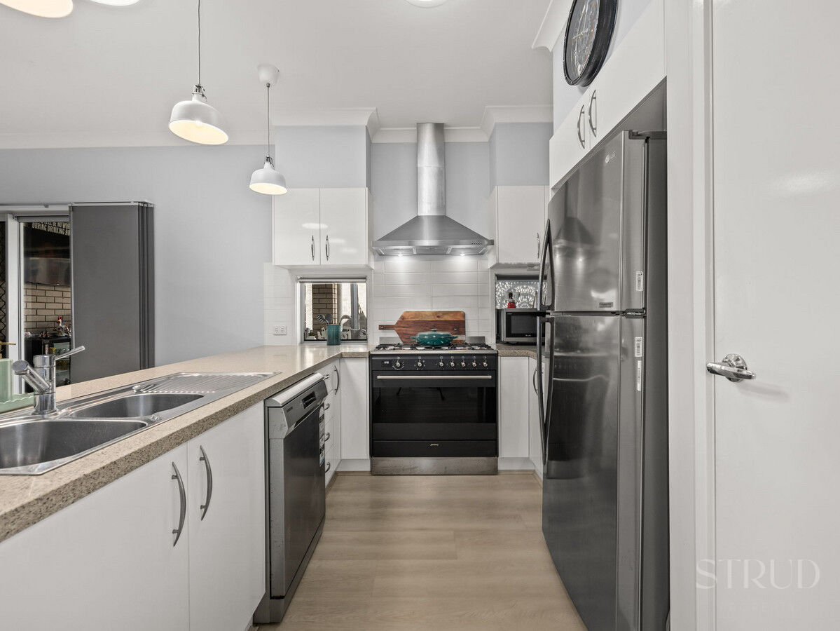 eyJ0eXAiOiJKV1QiLCJhbGciOiJIUzI1NiJ9.eyJzdGciOltbMTYsImh0dHBzOi8vYXUtY3JtLmNkbnMucmV4c29mdHdhcmUuY29tL2FwcC9saXZlc3RvcmUvYWNjb3VudHMvMzg2NC9saXN0aW5ncy80ODcyNjgyL2ltYWdlcy8xMC13ZWItb3ItbWxzLTMzLWFmZl83YTgyLTRhN2ItYTcyMS1lODRhLWY4ZTUtMGE3ZC1hYWNlLTQyZTFfMjAyNjAxMjExMDMzNDUuanBnIiwxXSxbMTYsImh0dHBzOi8vYXUtY3JtLmNkbnMucmV4c29mdHdhcmUuY29tL2FwcC9saXZlc3RvcmUvYWNjb3VudHMvMzg2NC93YXRlcm1hcmtzLzUwNy9pbWFnZXMvU3RydWQtV2hpdGVfZTFhNi0zYWY2LWVhYzEtYzUwNC1jOTExLWM1ZmEtZGNhMi1lMWJhXzIwMjIwNTIwMDExNzI1LnBuZyIsMV0sWzgsMjVdLFsxMixudWxsLDAuMDksMl0sWzYsImJvdHRvbS1yaWdodCIsMjUsMjVdXSwiaXNzIjoiNTFjZWJlMTItMTUzYy0xMWU5LTk4YTYtNmU0YTY3YzRmYTg3In0