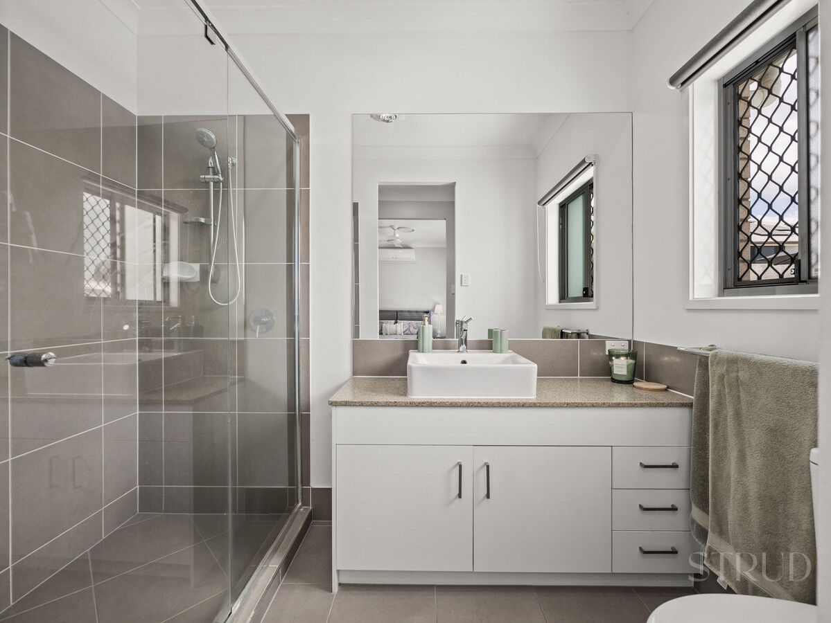 eyJ0eXAiOiJKV1QiLCJhbGciOiJIUzI1NiJ9.eyJzdGciOltbMTYsImh0dHBzOi8vYXUtY3JtLmNkbnMucmV4c29mdHdhcmUuY29tL2FwcC9saXZlc3RvcmUvYWNjb3VudHMvMzg2NC9saXN0aW5ncy80ODcyNjgyL2ltYWdlcy8xOC13ZWItb3ItbWxzLTMzLWFmZl9iZTBiLTIwNzItZjFhMi03MDA3LTIwYzMtNjk3MC0yYWY1LTRlZTZfMjAyNjAxMjExMDMzNTkuanBnIiwxXSxbMTYsImh0dHBzOi8vYXUtY3JtLmNkbnMucmV4c29mdHdhcmUuY29tL2FwcC9saXZlc3RvcmUvYWNjb3VudHMvMzg2NC93YXRlcm1hcmtzLzUwNy9pbWFnZXMvU3RydWQtV2hpdGVfZTFhNi0zYWY2LWVhYzEtYzUwNC1jOTExLWM1ZmEtZGNhMi1lMWJhXzIwMjIwNTIwMDExNzI1LnBuZyIsMV0sWzgsMjVdLFsxMixudWxsLDAuMDksMl0sWzYsImJvdHRvbS1yaWdodCIsMjUsMjVdXSwiaXNzIjoiNTFjZWJlMTItMTUzYy0xMWU5LTk4YTYtNmU0YTY3YzRmYTg3In0