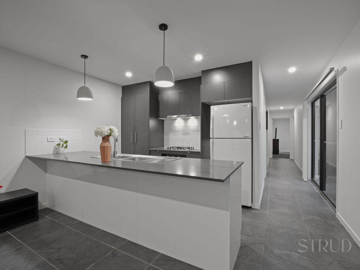 eyJ0eXAiOiJKV1QiLCJhbGciOiJIUzI1NiJ9.eyJzdGciOltbMTYsImh0dHBzOi8vYXUtY3JtLmNkbnMucmV4c29mdHdhcmUuY29tL2FwcC9saXZlc3RvcmUvYWNjb3VudHMvMzg2NC9saXN0aW5ncy80ODI3Mjk3L2ltYWdlcy84LXdlYi1vci1tbHMtMTA2LWJsYV85YTVmLTg0YmQtYjZkOS1kNjkzLWUzYTctZTNmNC1kMTczLTcwNTVfMjAyNTEyMTQxMDM0MzEuanBnIiwxXSxbMTYsImh0dHBzOi8vYXUtY3JtLmNkbnMucmV4c29mdHdhcmUuY29tL2FwcC9saXZlc3RvcmUvYWNjb3VudHMvMzg2NC93YXRlcm1hcmtzLzUwNy9pbWFnZXMvU3RydWQtV2hpdGVfZTFhNi0zYWY2LWVhYzEtYzUwNC1jOTExLWM1ZmEtZGNhMi1lMWJhXzIwMjIwNTIwMDExNzI1LnBuZyIsMV0sWzgsMjVdLFsxMixudWxsLDAuMDksMl0sWzYsImJvdHRvbS1yaWdodCIsMjUsMjVdXSwiaXNzIjoiNTFjZWJlMTItMTUzYy0xMWU5LTk4YTYtNmU0YTY3YzRmYTg3In0