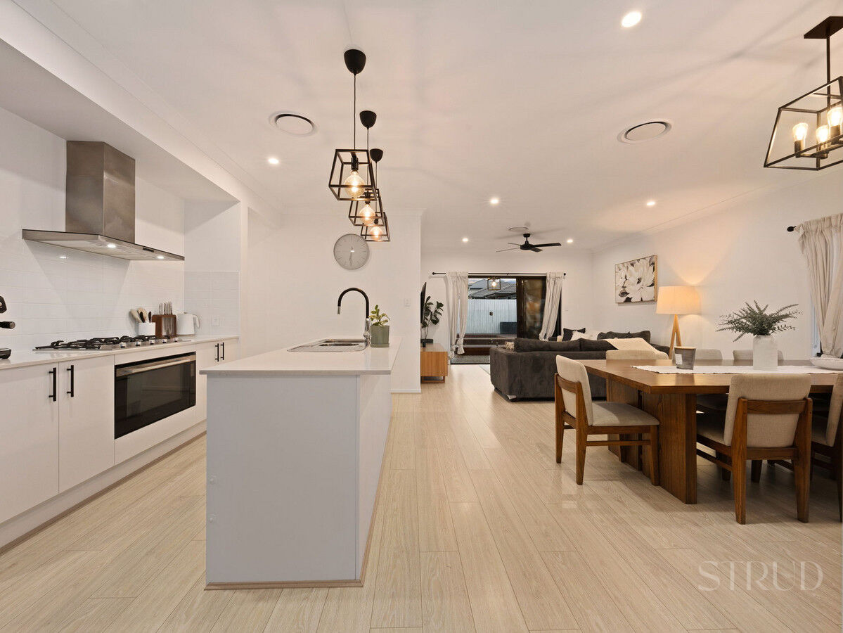 eyJ0eXAiOiJKV1QiLCJhbGciOiJIUzI1NiJ9.eyJzdGciOltbMTYsImh0dHBzOi8vYXUtY3JtLmNkbnMucmV4c29mdHdhcmUuY29tL2FwcC9saXZlc3RvcmUvYWNjb3VudHMvMzg2NC9saXN0aW5ncy80ODQxNjU1L2ltYWdlcy8xMS13ZWItb3ItbWxzLTE4LXJvaF80OTM4LWI3ZTUtMWIyZC02ZWFmLTI3YjMtZWRiNC1lM2RmLTM1YWZfMjAyNTEyMTkwMjA0MzIuanBnIiwxXSxbMTYsImh0dHBzOi8vYXUtY3JtLmNkbnMucmV4c29mdHdhcmUuY29tL2FwcC9saXZlc3RvcmUvYWNjb3VudHMvMzg2NC93YXRlcm1hcmtzLzUwNy9pbWFnZXMvU3RydWQtV2hpdGVfZTFhNi0zYWY2LWVhYzEtYzUwNC1jOTExLWM1ZmEtZGNhMi1lMWJhXzIwMjIwNTIwMDExNzI1LnBuZyIsMV0sWzgsMjVdLFsxMixudWxsLDAuMDksMl0sWzYsImJvdHRvbS1yaWdodCIsMjUsMjVdXSwiaXNzIjoiNTFjZWJlMTItMTUzYy0xMWU5LTk4YTYtNmU0YTY3YzRmYTg3In0