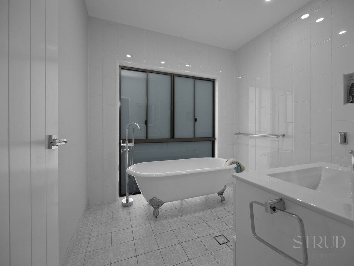 eyJ0eXAiOiJKV1QiLCJhbGciOiJIUzI1NiJ9.eyJzdGciOltbMTYsImh0dHBzOi8vYXUtY3JtLmNkbnMucmV4c29mdHdhcmUuY29tL2FwcC9saXZlc3RvcmUvYWNjb3VudHMvMzg2NC9saXN0aW5ncy80NzU4NTgzL2ltYWdlcy8yOC13ZWItb3ItbWxzLTQ3MS10YV84YTkzLTVjOTAtYjI1ZS1mMTdmLThmNTItMWE4OS00OGY0LTdlZmJfMjAyNTExMDkxMTA4MzcuanBnIiwxXSxbMTYsImh0dHBzOi8vYXUtY3JtLmNkbnMucmV4c29mdHdhcmUuY29tL2FwcC9saXZlc3RvcmUvYWNjb3VudHMvMzg2NC93YXRlcm1hcmtzLzUwNy9pbWFnZXMvU3RydWQtV2hpdGVfZTFhNi0zYWY2LWVhYzEtYzUwNC1jOTExLWM1ZmEtZGNhMi1lMWJhXzIwMjIwNTIwMDExNzI1LnBuZyIsMV0sWzgsMjVdLFsxMixudWxsLDAuMDksMl0sWzYsImJvdHRvbS1yaWdodCIsMjUsMjVdXSwiaXNzIjoiNTFjZWJlMTItMTUzYy0xMWU5LTk4YTYtNmU0YTY3YzRmYTg3In0