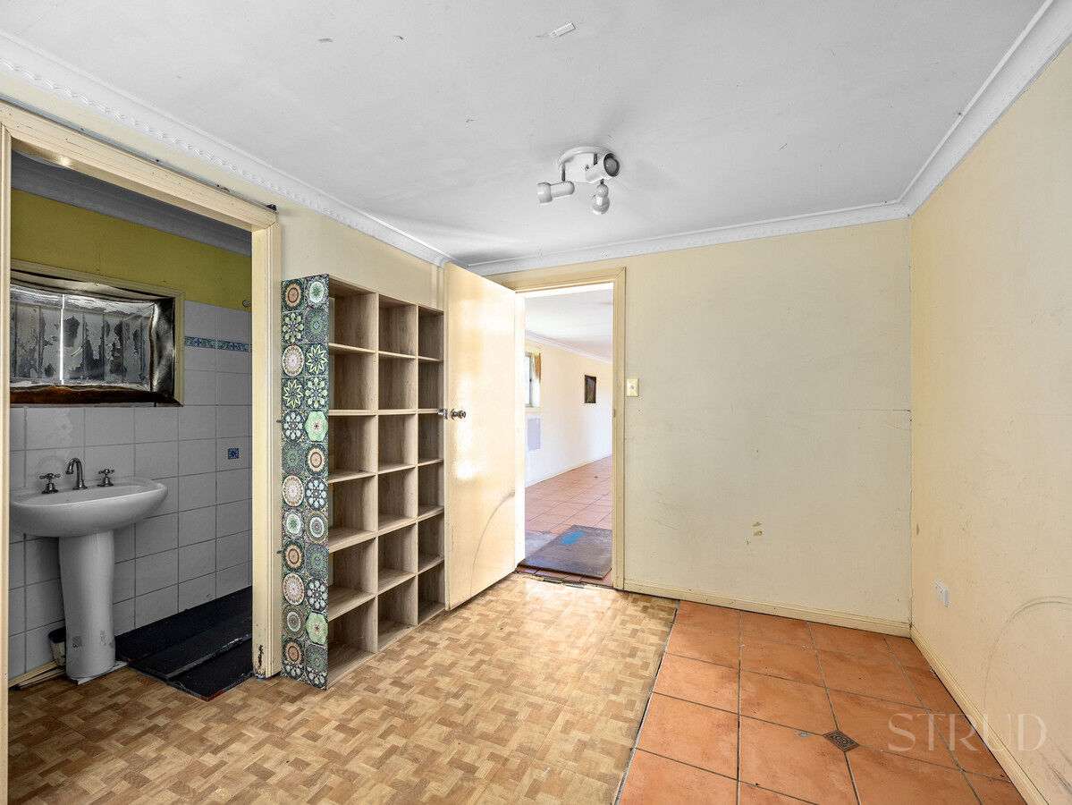 eyJ0eXAiOiJKV1QiLCJhbGciOiJIUzI1NiJ9.eyJzdGciOltbMTYsImh0dHBzOi8vYXUtY3JtLmNkbnMucmV4c29mdHdhcmUuY29tL2FwcC9saXZlc3RvcmUvYWNjb3VudHMvMzg2NC9saXN0aW5ncy80ODg1MzQzL2ltYWdlcy83LXdlYi1vci1tbHMtNDMtd2Fycl84Y2I1LWVlNDYtZjMzYi03MTlhLTI1NzEtZWUwZi03YmNkLTQ5ZWFfMjAyNjAyMDUxMTAwNTcuanBnIiwxXSxbMTYsImh0dHBzOi8vYXUtY3JtLmNkbnMucmV4c29mdHdhcmUuY29tL2FwcC9saXZlc3RvcmUvYWNjb3VudHMvMzg2NC93YXRlcm1hcmtzLzUwNy9pbWFnZXMvU3RydWQtV2hpdGVfZTFhNi0zYWY2LWVhYzEtYzUwNC1jOTExLWM1ZmEtZGNhMi1lMWJhXzIwMjIwNTIwMDExNzI1LnBuZyIsMV0sWzgsMjVdLFsxMixudWxsLDAuMDksMl0sWzYsImJvdHRvbS1yaWdodCIsMjUsMjVdXSwiaXNzIjoiNTFjZWJlMTItMTUzYy0xMWU5LTk4YTYtNmU0YTY3YzRmYTg3In0