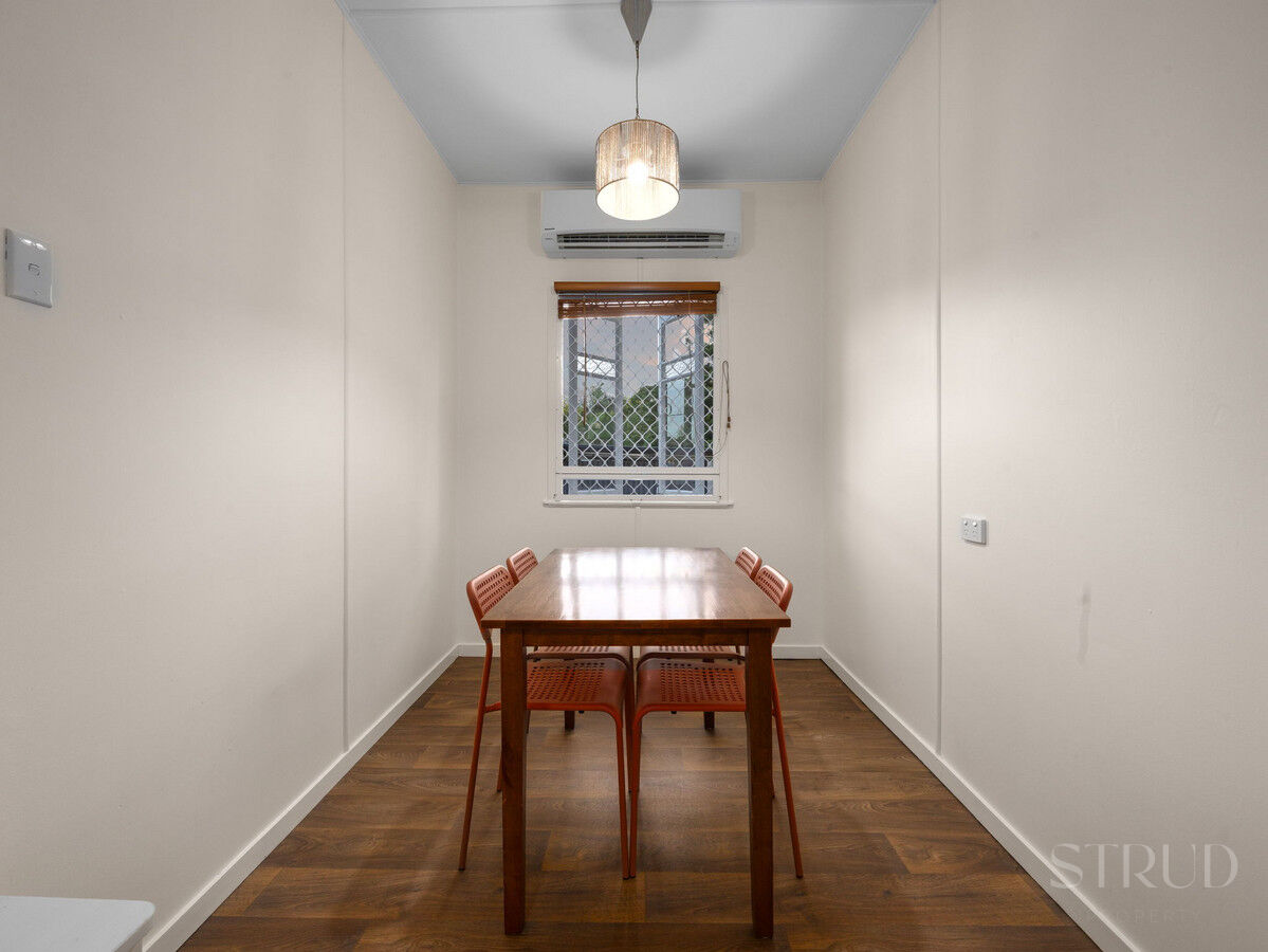 eyJ0eXAiOiJKV1QiLCJhbGciOiJIUzI1NiJ9.eyJzdGciOltbMTYsImh0dHBzOi8vYXUtY3JtLmNkbnMucmV4c29mdHdhcmUuY29tL2FwcC9saXZlc3RvcmUvYWNjb3VudHMvMzg2NC9saXN0aW5ncy80ODkxODg4L2ltYWdlcy8xMC13ZWItb3ItbWxzLTEyLWZpdF8xODM3LTgzNDgtMmY1MC02MWI0LWE2OTEtZDQ3OS04Njk4LWU1NDRfMjAyNjAyMjQwNjQ1MzkuanBnIiwxXSxbMTYsImh0dHBzOi8vYXUtY3JtLmNkbnMucmV4c29mdHdhcmUuY29tL2FwcC9saXZlc3RvcmUvYWNjb3VudHMvMzg2NC93YXRlcm1hcmtzLzUwNy9pbWFnZXMvU3RydWQtV2hpdGVfZTFhNi0zYWY2LWVhYzEtYzUwNC1jOTExLWM1ZmEtZGNhMi1lMWJhXzIwMjIwNTIwMDExNzI1LnBuZyIsMV0sWzgsMjVdLFsxMixudWxsLDAuMDksMl0sWzYsImJvdHRvbS1yaWdodCIsMjUsMjVdXSwiaXNzIjoiNTFjZWJlMTItMTUzYy0xMWU5LTk4YTYtNmU0YTY3YzRmYTg3In0