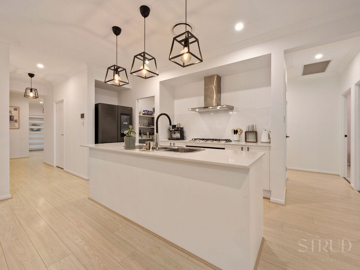 eyJ0eXAiOiJKV1QiLCJhbGciOiJIUzI1NiJ9.eyJzdGciOltbMTYsImh0dHBzOi8vYXUtY3JtLmNkbnMucmV4c29mdHdhcmUuY29tL2FwcC9saXZlc3RvcmUvYWNjb3VudHMvMzg2NC9saXN0aW5ncy80ODQxNjU1L2ltYWdlcy8xMC13ZWItb3ItbWxzLTE4LXJvaF9mNTJkLTg2ZWEtOGJjNi1mZDJmLTlhMWItYjYzNS1hZmI4LWFlYWZfMjAyNTEyMTkwMjA0NDguanBnIiwxXSxbMTYsImh0dHBzOi8vYXUtY3JtLmNkbnMucmV4c29mdHdhcmUuY29tL2FwcC9saXZlc3RvcmUvYWNjb3VudHMvMzg2NC93YXRlcm1hcmtzLzUwNy9pbWFnZXMvU3RydWQtV2hpdGVfZTFhNi0zYWY2LWVhYzEtYzUwNC1jOTExLWM1ZmEtZGNhMi1lMWJhXzIwMjIwNTIwMDExNzI1LnBuZyIsMV0sWzgsMjVdLFsxMixudWxsLDAuMDksMl0sWzYsImJvdHRvbS1yaWdodCIsMjUsMjVdXSwiaXNzIjoiNTFjZWJlMTItMTUzYy0xMWU5LTk4YTYtNmU0YTY3YzRmYTg3In0