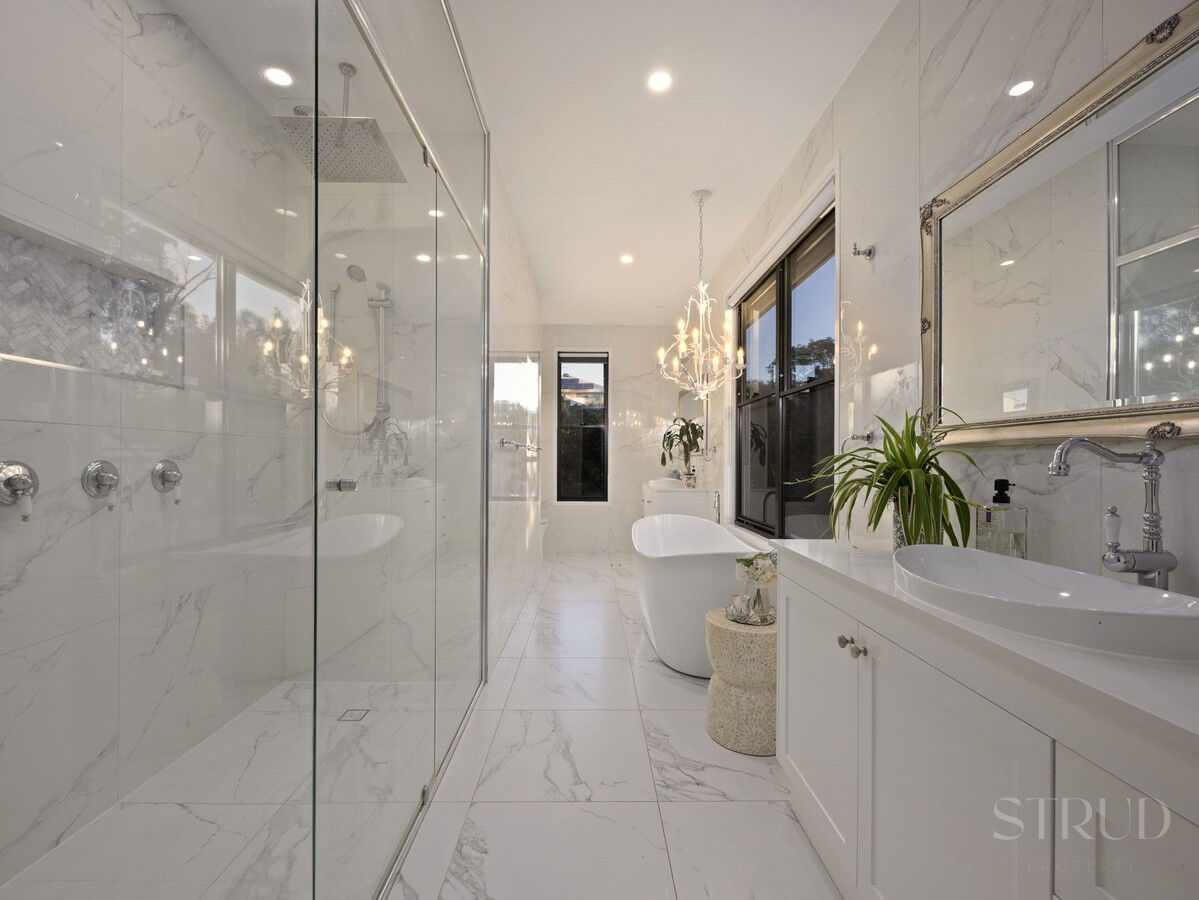 eyJ0eXAiOiJKV1QiLCJhbGciOiJIUzI1NiJ9.eyJzdGciOltbMTYsImh0dHBzOi8vYXUtY3JtLmNkbnMucmV4c29mdHdhcmUuY29tL2FwcC9saXZlc3RvcmUvYWNjb3VudHMvMzg2NC9saXN0aW5ncy80OTI5OTg4L2ltYWdlcy8yNy13ZWItb3ItbWxzLTgzLXJpZF8zNDUzLTA5ZjYtZDMyNC00NTgyLTU0MjMtYzRiZS1lYTkyLTBjMTNfMjAyNjAzMDExMTA1MTcuanBnIiwxXSxbMTYsImh0dHBzOi8vYXUtY3JtLmNkbnMucmV4c29mdHdhcmUuY29tL2FwcC9saXZlc3RvcmUvYWNjb3VudHMvMzg2NC93YXRlcm1hcmtzLzUwNy9pbWFnZXMvU3RydWQtV2hpdGVfZTFhNi0zYWY2LWVhYzEtYzUwNC1jOTExLWM1ZmEtZGNhMi1lMWJhXzIwMjIwNTIwMDExNzI1LnBuZyIsMV0sWzgsMjVdLFsxMixudWxsLDAuMDksMl0sWzYsImJvdHRvbS1yaWdodCIsMjUsMjVdXSwiaXNzIjoiNTFjZWJlMTItMTUzYy0xMWU5LTk4YTYtNmU0YTY3YzRmYTg3In0