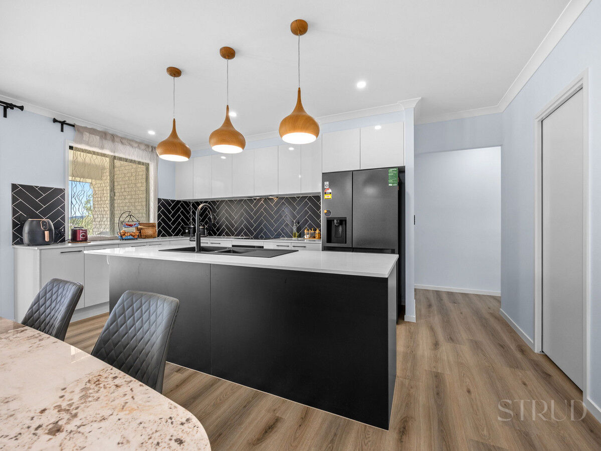 eyJ0eXAiOiJKV1QiLCJhbGciOiJIUzI1NiJ9.eyJzdGciOltbMTYsImh0dHBzOi8vYXUtY3JtLmNkbnMucmV4c29mdHdhcmUuY29tL2FwcC9saXZlc3RvcmUvYWNjb3VudHMvMzg2NC9saXN0aW5ncy80Nzk2MjgxL2ltYWdlcy8xMC13ZWItb3ItbWxzLTExLWNhbV80ZThlLTIzZjItZDA1MC0zYzNmLWM0NmItM2Y0ZS0wNjIyLWY4NmJfMjAyNjAxMDgwMTI0MjMuanBnIiwxXSxbMTYsImh0dHBzOi8vYXUtY3JtLmNkbnMucmV4c29mdHdhcmUuY29tL2FwcC9saXZlc3RvcmUvYWNjb3VudHMvMzg2NC93YXRlcm1hcmtzLzUwNy9pbWFnZXMvU3RydWQtV2hpdGVfZTFhNi0zYWY2LWVhYzEtYzUwNC1jOTExLWM1ZmEtZGNhMi1lMWJhXzIwMjIwNTIwMDExNzI1LnBuZyIsMV0sWzgsMjVdLFsxMixudWxsLDAuMDksMl0sWzYsImJvdHRvbS1yaWdodCIsMjUsMjVdXSwiaXNzIjoiNTFjZWJlMTItMTUzYy0xMWU5LTk4YTYtNmU0YTY3YzRmYTg3In0